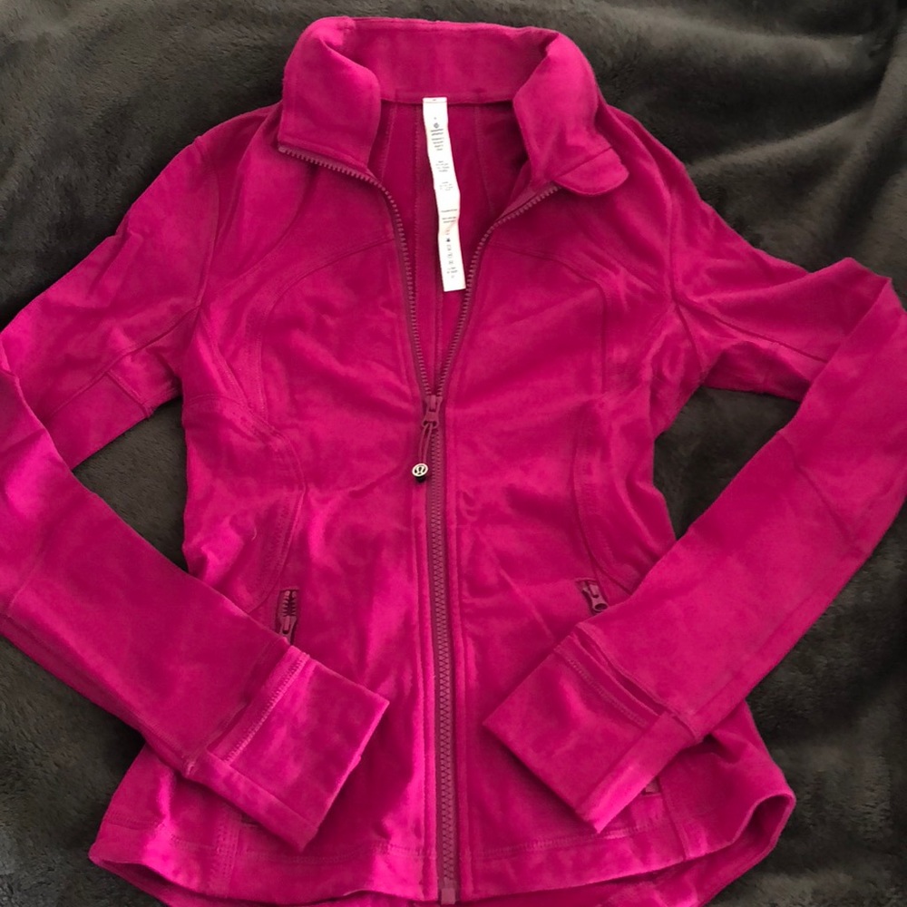 Lululemon define jacket- fuchsia-size 4